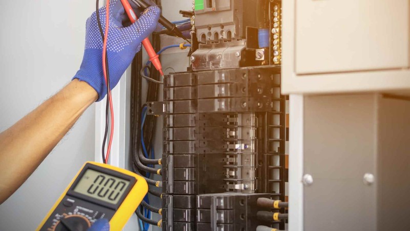 How to Find a Reliable Electrician Near You