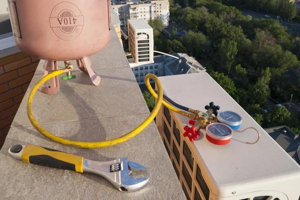 Emergency air conditioning repair available 24/7 in your city