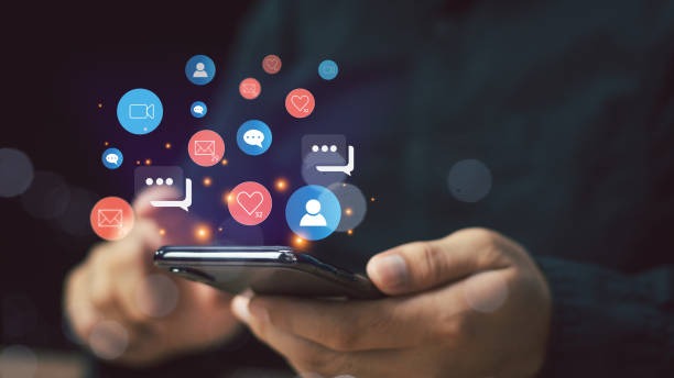 Comparing SMM World prices Finding the Right Service Package