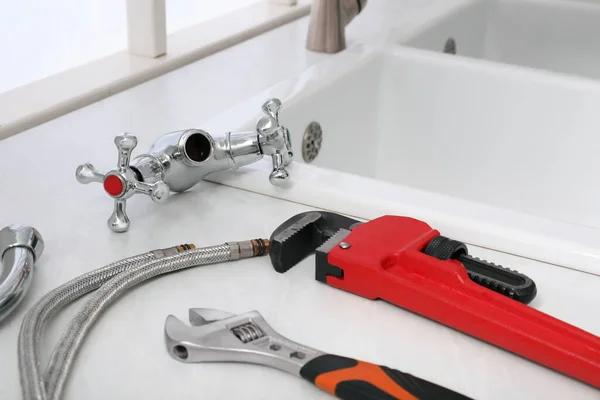 Preventing Plumbing Damage by Checking Water Pressure at Home