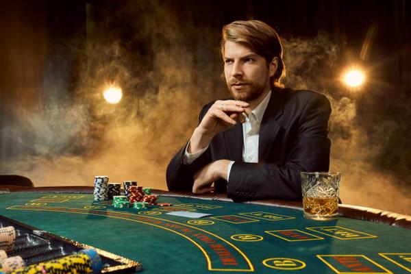 What to Examine Before Registering on casino trực tuyến uy tín